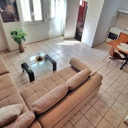 City Loft Sparta Luaran gambar