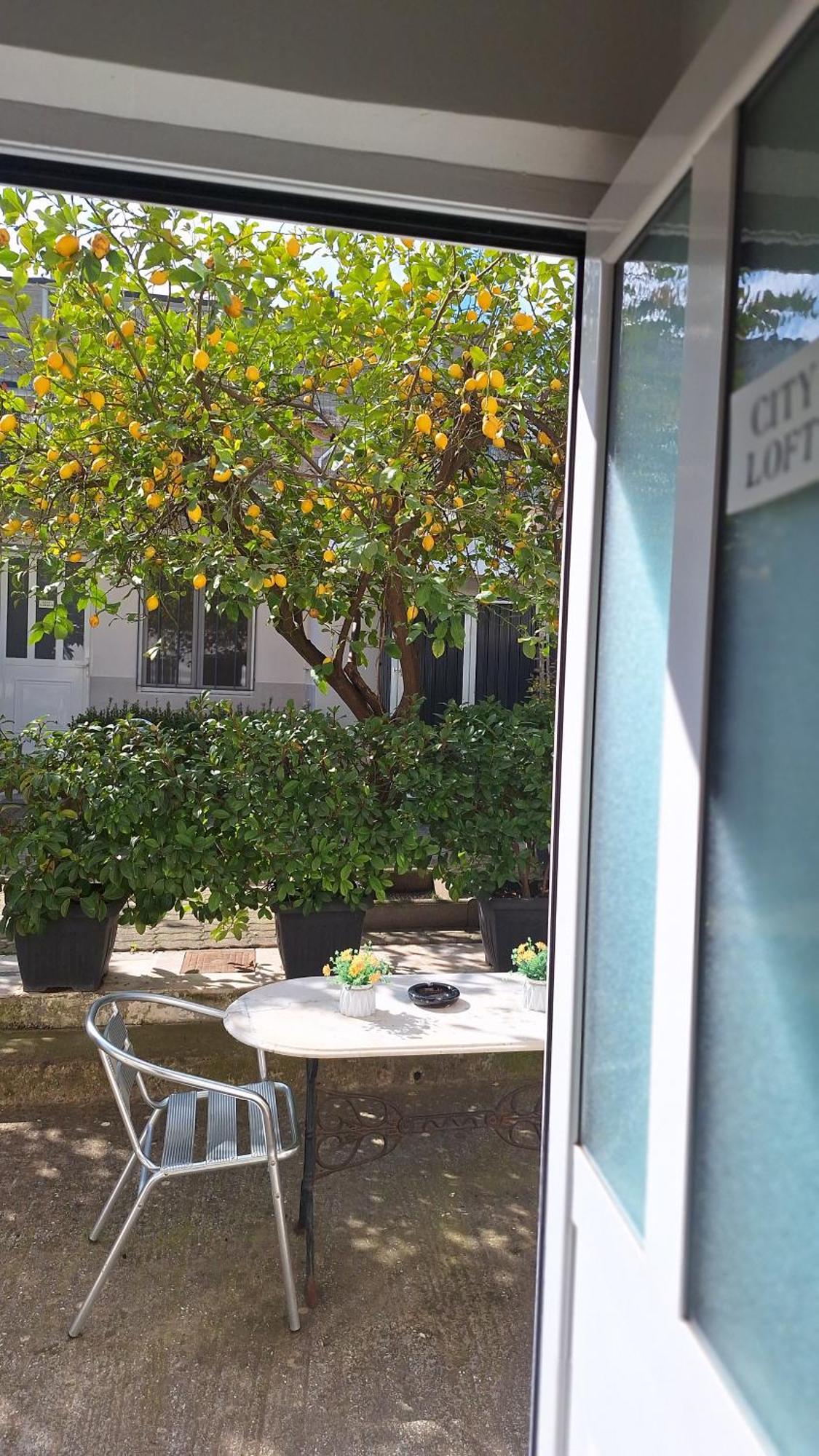 City Loft Sparta Luaran gambar
